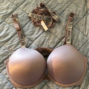 Very sexy push-up bra 36DD with matching thong